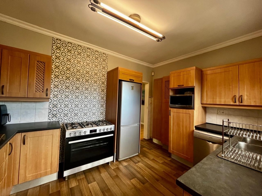 5 Bedroom Property for Sale in Nahoon Eastern Cape